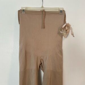 NWOT Spanx by Sara Blakely 2X Tan Shorts & Tummy Body Shaper Mid-Thigh Shapewear